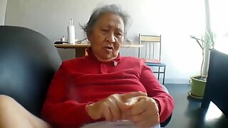 Asyalı İhtiyar Kadın Slut